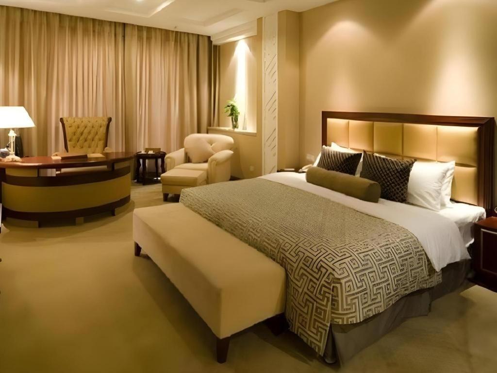 Nanchang Galactic Peace International Hotel Esterno foto