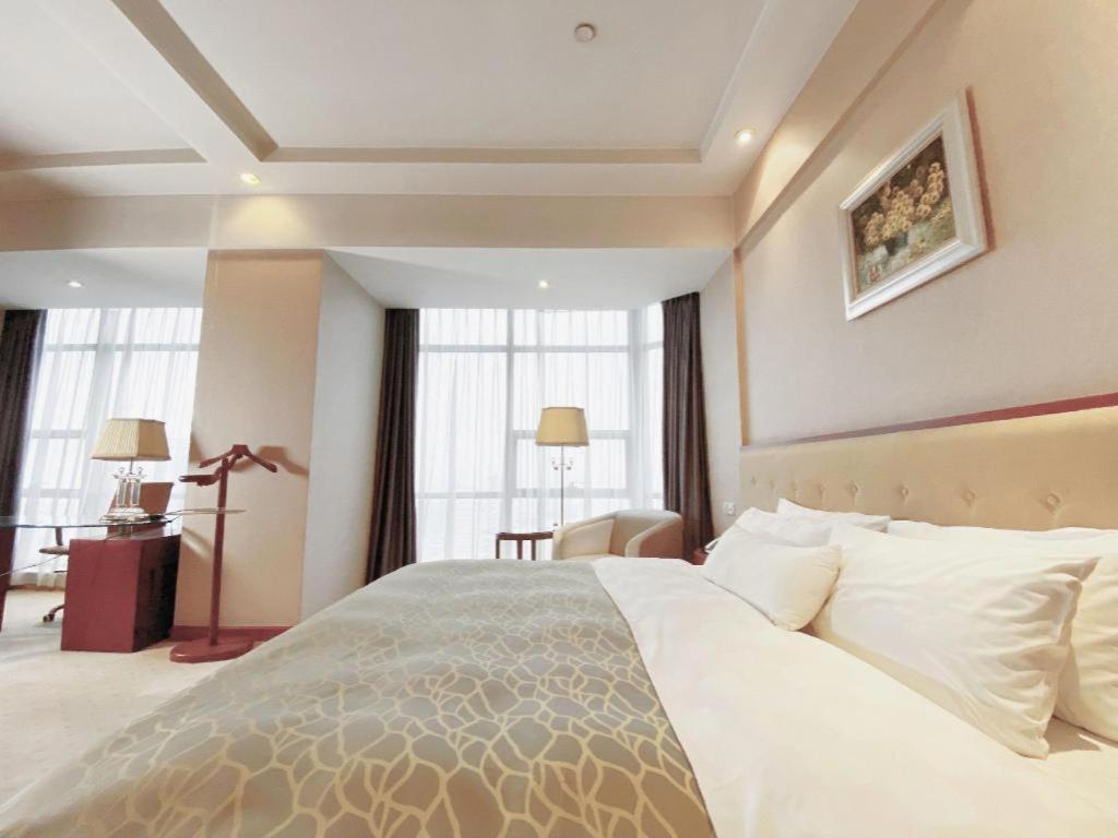 Nanchang Galactic Peace International Hotel Esterno foto