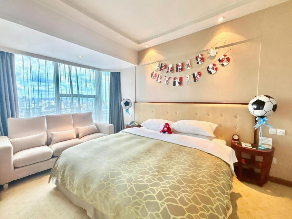 Nanchang Galactic Peace International Hotel Esterno foto